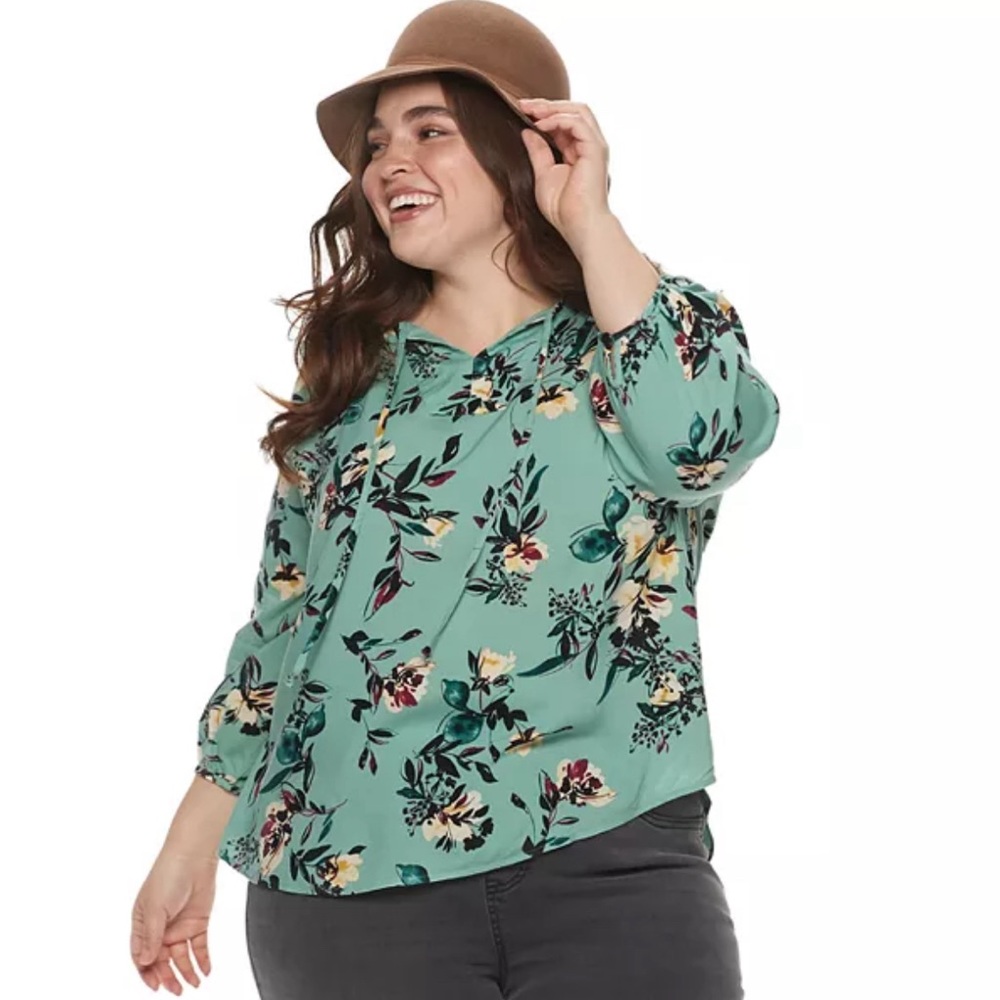 EVRI Women’s Plus Sz Challis Splitneck Boho Floral Balloon Sleeve Prairi…